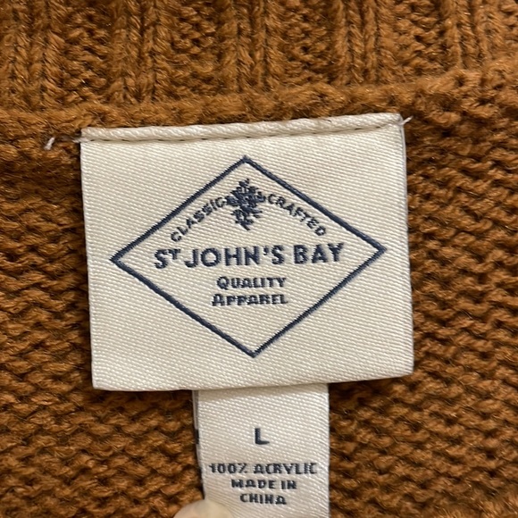 St. John’s Bay sweater (sz L) - Picture 3 of 7
